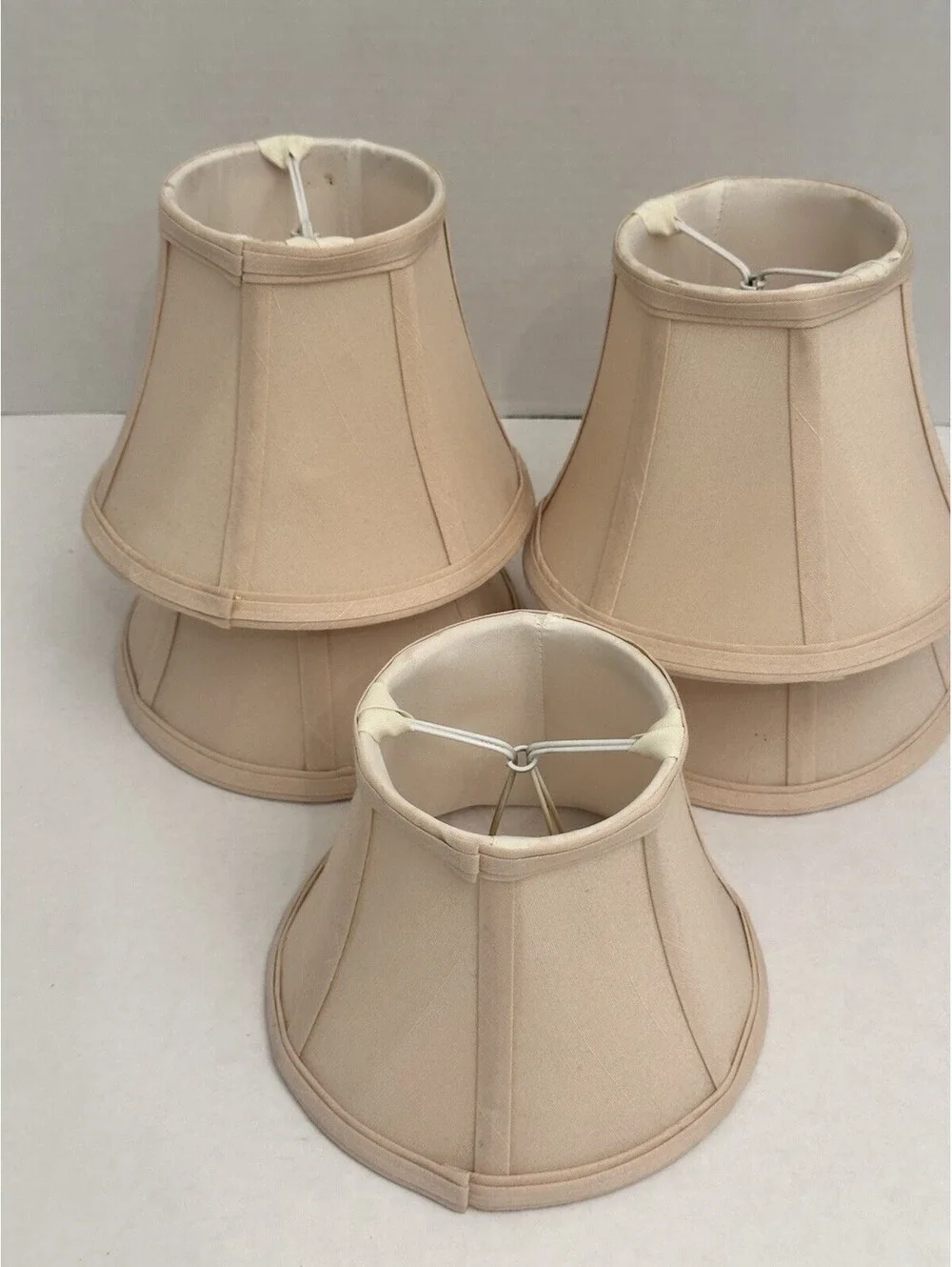 5 Lamp Shades Pair Beige Ecru Fabric 7” Bell Shape Clip On Bulbs